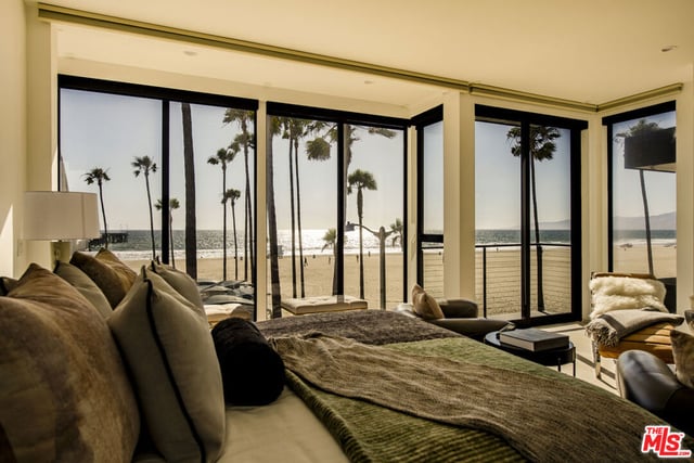 3011 Ocean Front Walk, Venice, CA 90291 — photo 5 of 40
