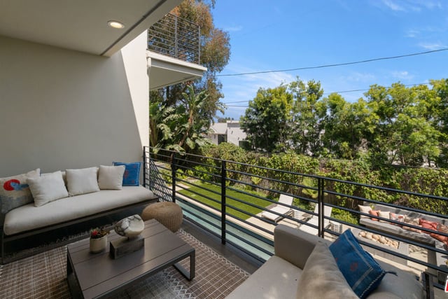 928 Las Lomas Avenue, Pacific Palisades, CA 90272 — photo 15 of 50