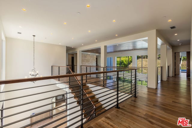 4607 Vanalden Avenue, Tarzana, CA 91356 — photo 8 of 19