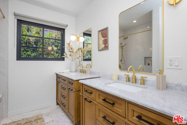 740 N Crescent Heights Boulevard, Los Angeles, CA 90046 — photo 19 of 31