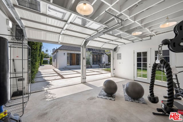 740 N Crescent Heights Boulevard, Los Angeles, CA 90046 — photo 25 of 31