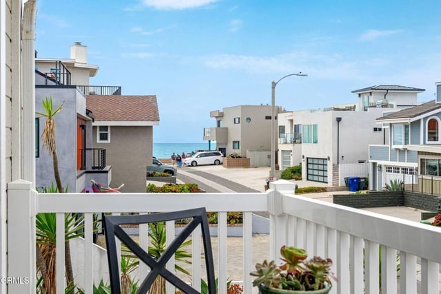 1308 Devon Lane, Ventura, CA 93001 — photo 2 of 46