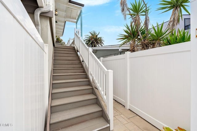 1308 Devon Lane, Ventura, CA 93001 — photo 5 of 46