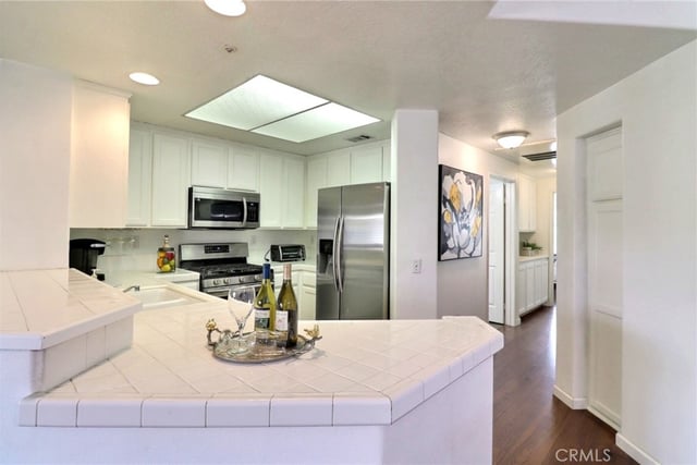 130 S Barranca 302, West Covina, CA 91791 — photo 3 of 11