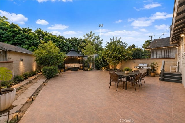 3935 S Harvard Boulevard, Los Angeles, CA 90062 — photo 11 of 14