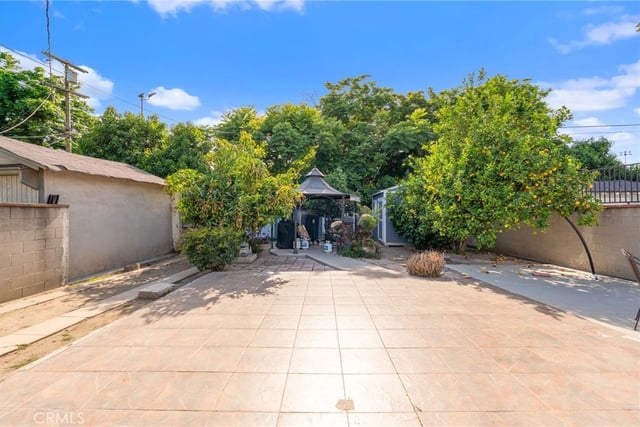 3935 S Harvard Boulevard, Los Angeles, CA 90062 — photo 12 of 14