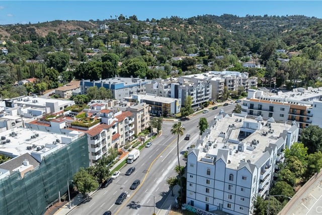 4401 Sepulveda Boulevard 105, Sherman Oaks, CA 91403 — photo 48 of 63