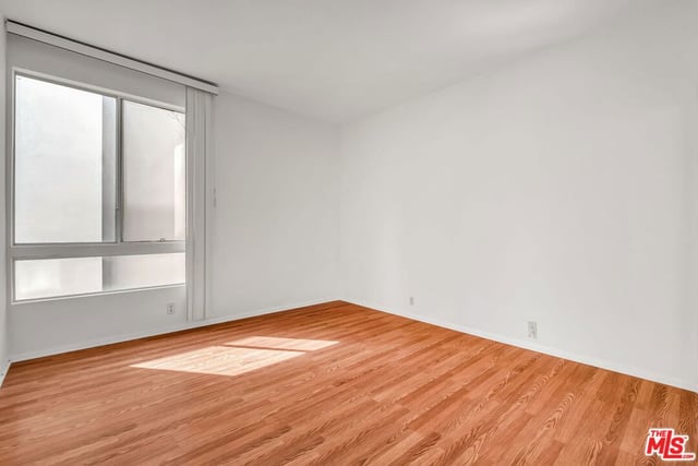 1164 Wellesley Avenue 204, Los Angeles, CA 90049 — photo 22 of 43