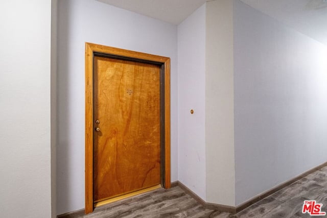 1164 Wellesley Avenue 204, Los Angeles, CA 90049 — photo 32 of 43