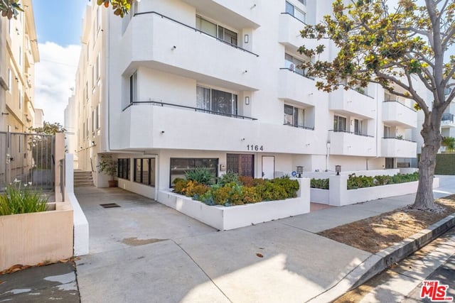 1164 Wellesley Avenue 204, Los Angeles, CA 90049 — photo 39 of 43