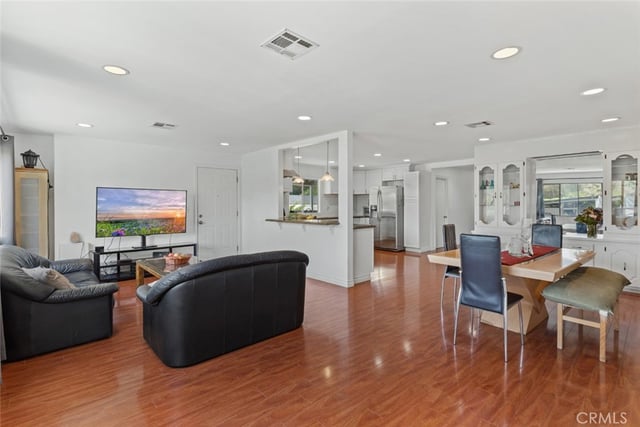23777 Mulholland Hwy 203, Calabasas, CA 91302 — photo 9 of 49