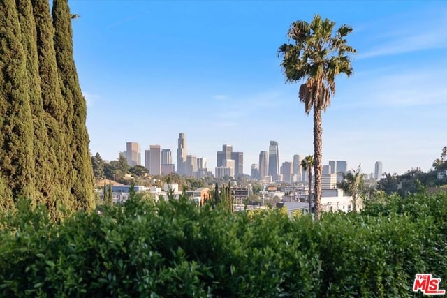 2240 Ewing Street, Los Angeles, CA 90039 — photo 12 of 25