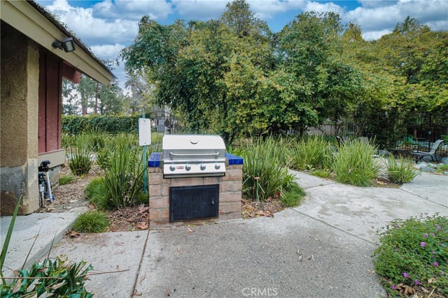 7050 Shoup 221, Canoga Park, CA 91303 — photo 42 of 53