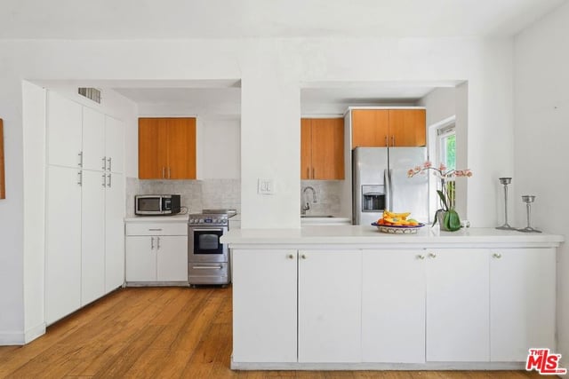 625 N Flores Street 104, West Hollywood, CA 90048 — photo 10 of 23