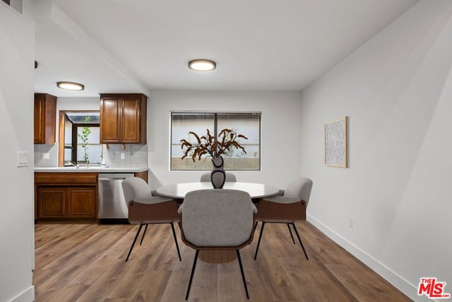4218 Whitsett Avenue 4, Studio City, CA 91604 — photo 16 of 45