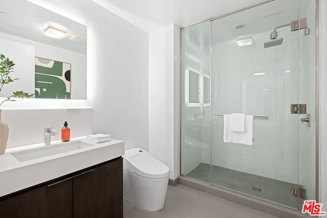 1755 Ocean Ave 805, Santa Monica, CA 90401 — photo 12 of 34