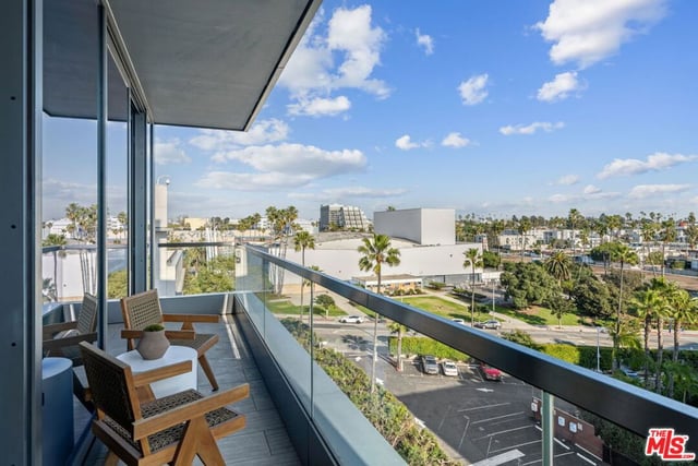 1755 Ocean Ave 805, Santa Monica, CA 90401 — photo 15 of 34