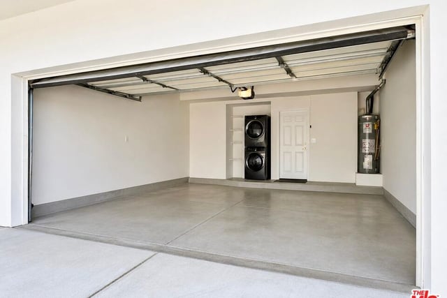 418 E Hardy Street 2, Inglewood, CA 90301 — photo 9 of 25