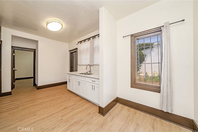 1254 S Manhattan, Los Angeles, CA 90019 — photo 20 of 42