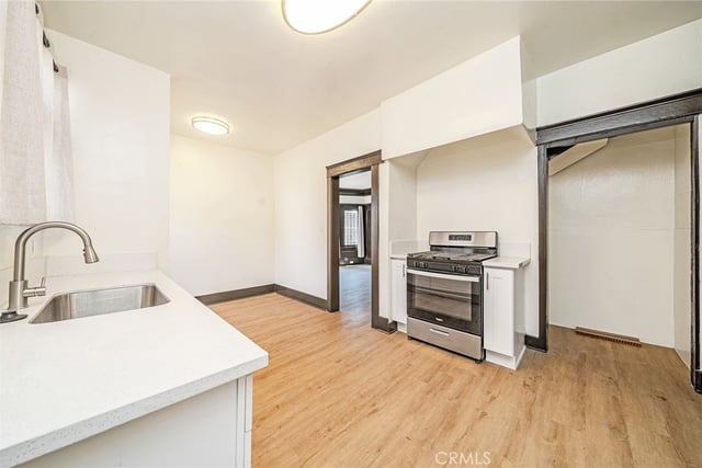 1254 S Manhattan, Los Angeles, CA 90019 — photo 22 of 42