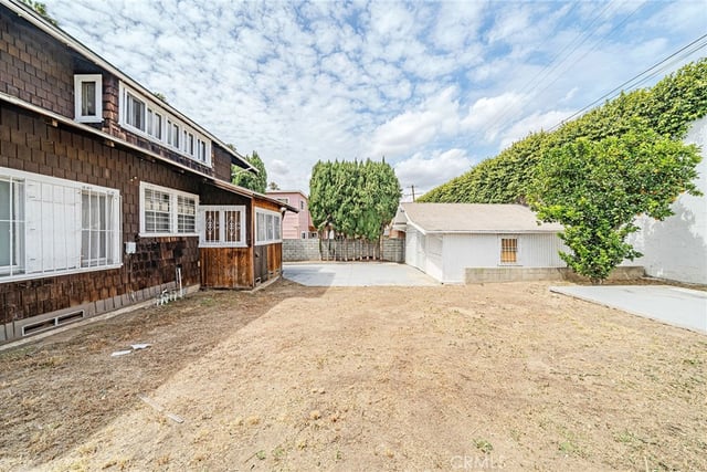 1254 S Manhattan, Los Angeles, CA 90019 — photo 8 of 42