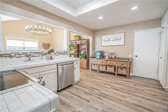 23429 Via Elisandra, Valencia, CA 91355 — photo 13 of 58