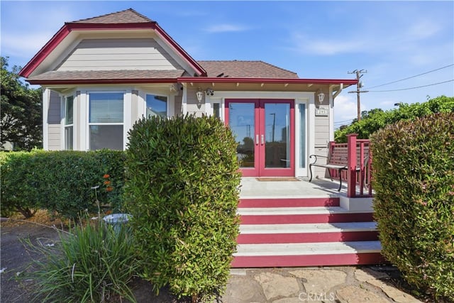 293 Jordan, Ventura, CA 93001 — photo 4 of 23