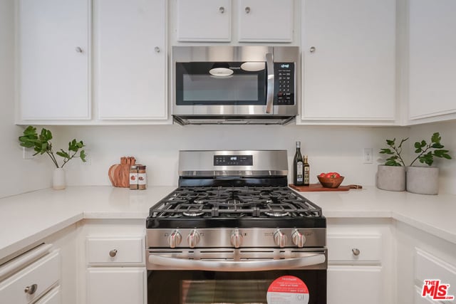1655 Greenfield Avenue 3, Los Angeles, CA 90025 — photo 14 of 37