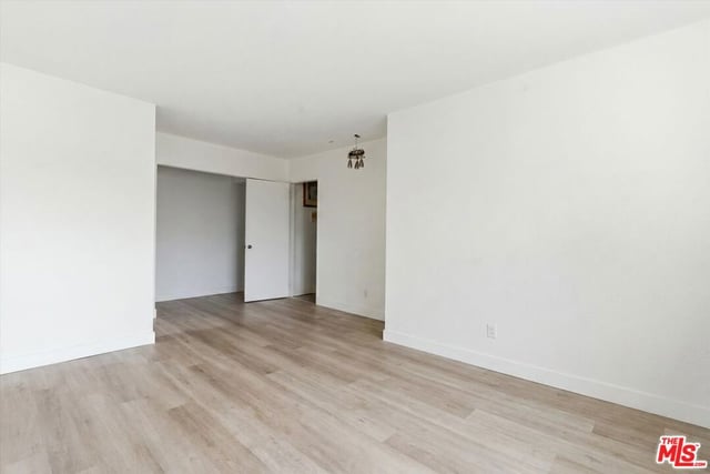 12438 Short Avenue 3, Los Angeles, CA 90066 — photo 5 of 30