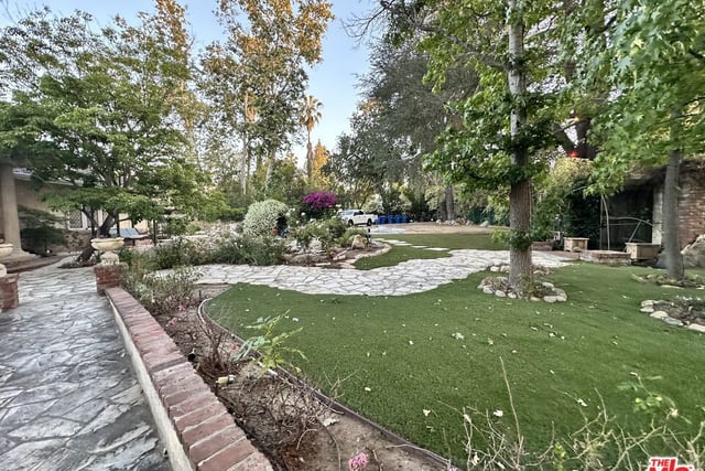5250 Louise Avenue, Encino, CA 91316 — photo 12 of 12