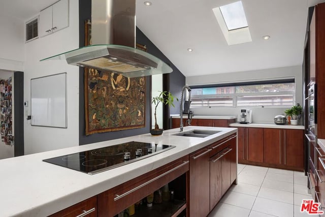 2807 Pacific Avenue, Venice, CA 90291 — photo 16 of 35