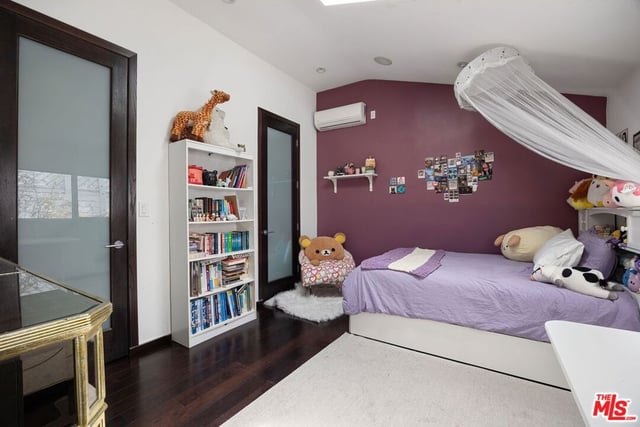 2807 Pacific Avenue, Venice, CA 90291 — photo 20 of 35