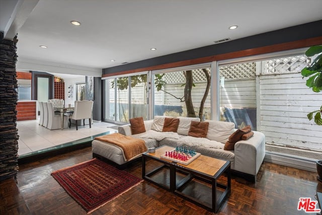 2807 Pacific Avenue, Venice, CA 90291 — photo 7 of 35