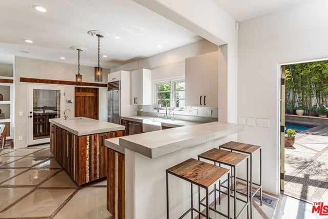 8249 Marmont Lane, West Hollywood, CA 90069 — photo 10 of 33
