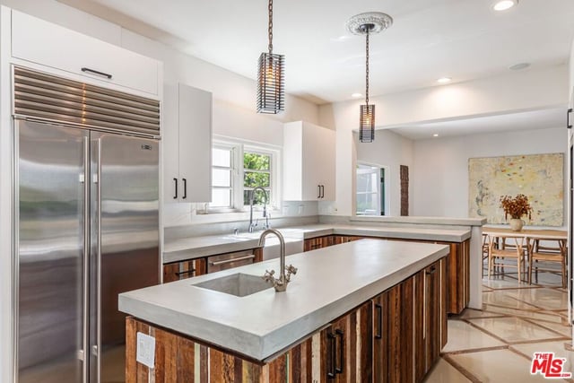 8249 Marmont Lane, West Hollywood, CA 90069 — photo 11 of 33