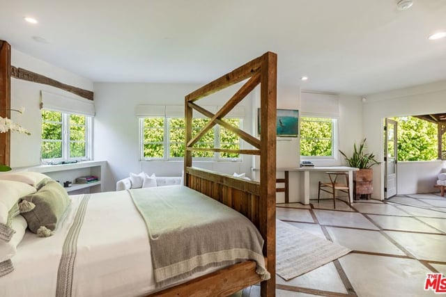 8249 Marmont Lane, West Hollywood, CA 90069 — photo 13 of 33