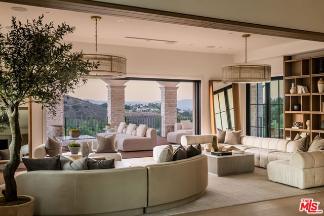 23614 Dry Canyon Cold Creek Rd, Calabasas, CA 91302 — photo 4 of 50