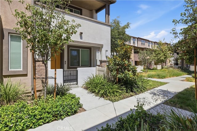 1329 Nimbus, Pomona, CA 91768 — photo 4 of 27