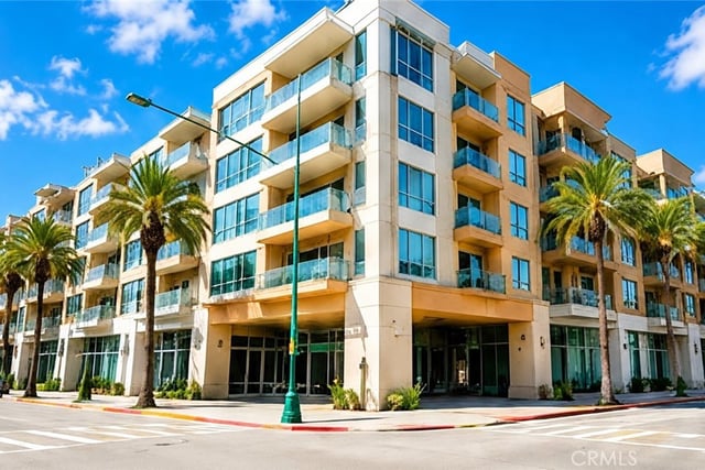 133 The Promenade N 334, Long Beach, CA 90802 — photo 26 of 27
