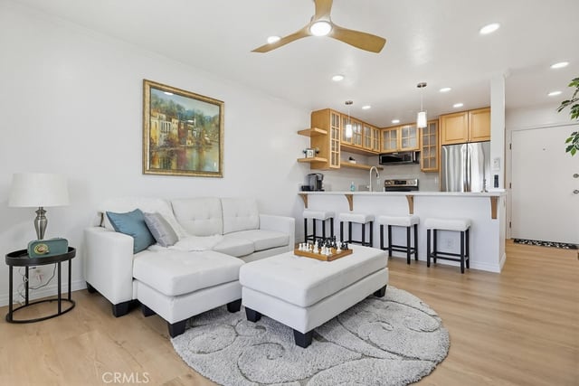 363 Newport Avenue 302, Long Beach, CA 90814 — photo 7 of 45