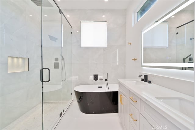 17406 Valerio, Van Nuys, CA 91406 — photo 30 of 42