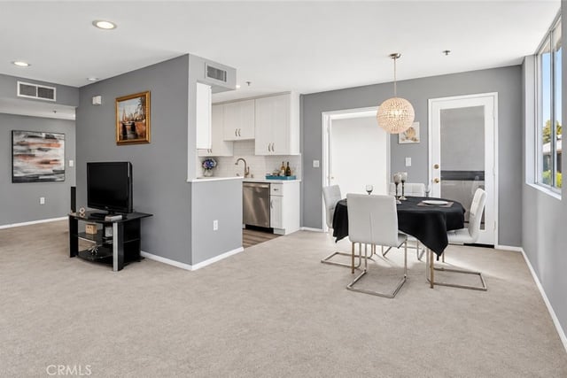 4501 Cedros Avenue 239, Sherman Oaks, CA 91403 — photo 27 of 40