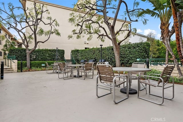 4501 Cedros Avenue 239, Sherman Oaks, CA 91403 — photo 37 of 40