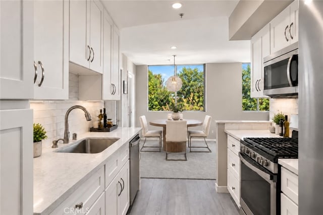 4501 Cedros Avenue 239, Sherman Oaks, CA 91403 — photo 5 of 40