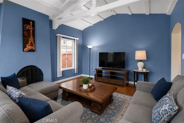 3767 Monteith Drive, Los Angeles, CA 90043 — photo 13 of 52