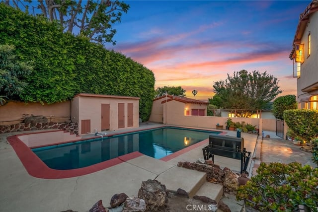 3767 Monteith Drive, Los Angeles, CA 90043 — photo 6 of 52