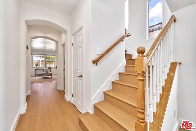 646 N Sierra Bonita Avenue, Los Angeles, CA 90036 — photo 11 of 73