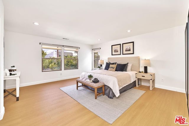 646 N Sierra Bonita Avenue, Los Angeles, CA 90036 — photo 33 of 73