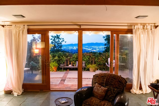 15739 Mulholland Place, Los Angeles, CA 90049 — photo 39 of 48