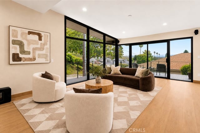 325 N Madison Avenue, Monrovia, CA 91016 — photo 19 of 62